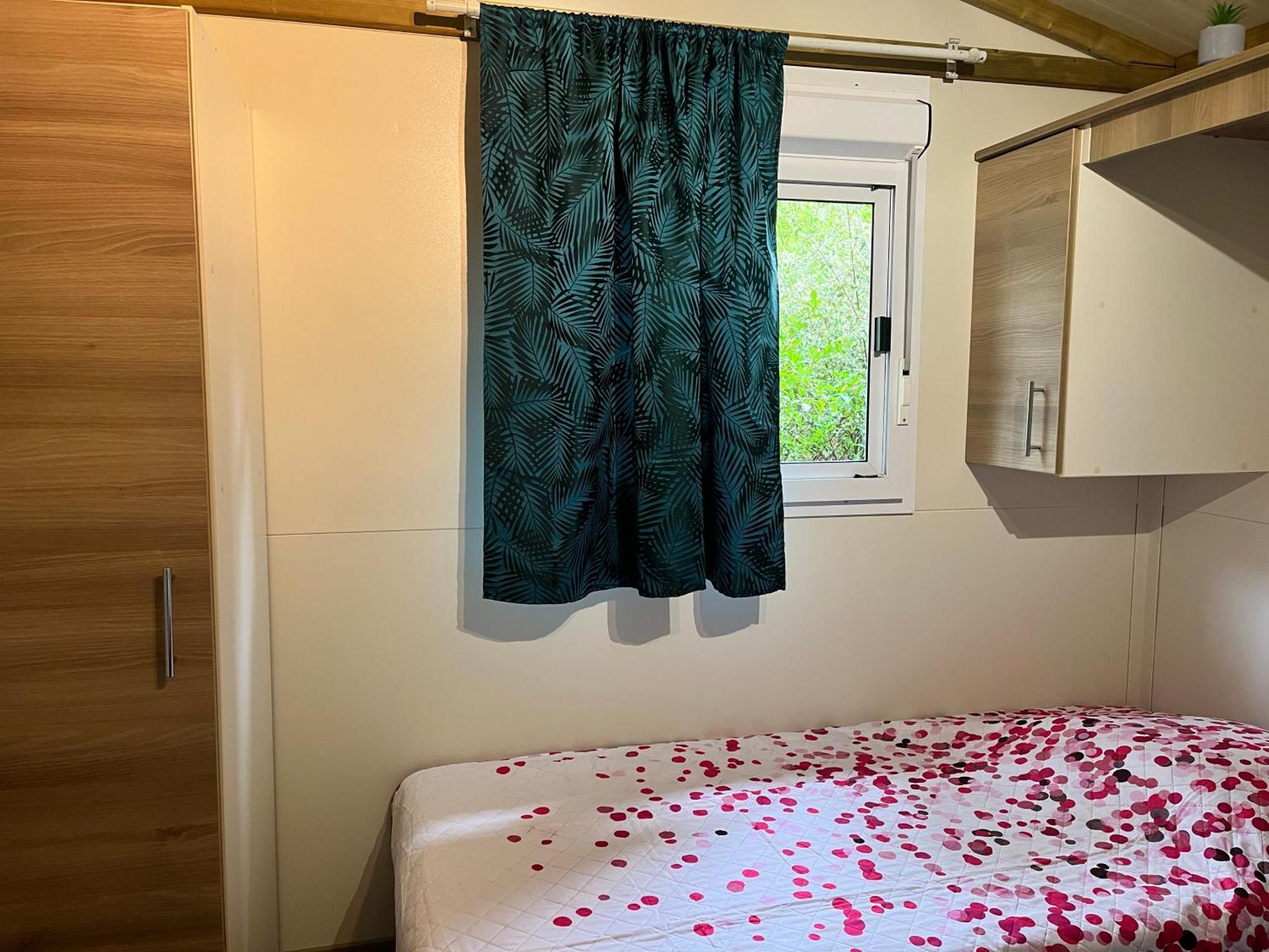 Village De Chalets Et Camping La Pierre De L'Aigle La Breole Ngoại thất bức ảnh